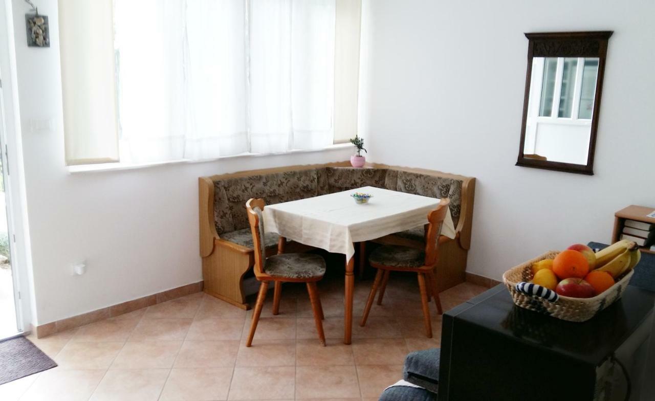 Studio Apartman Kacunic Split Exterior photo